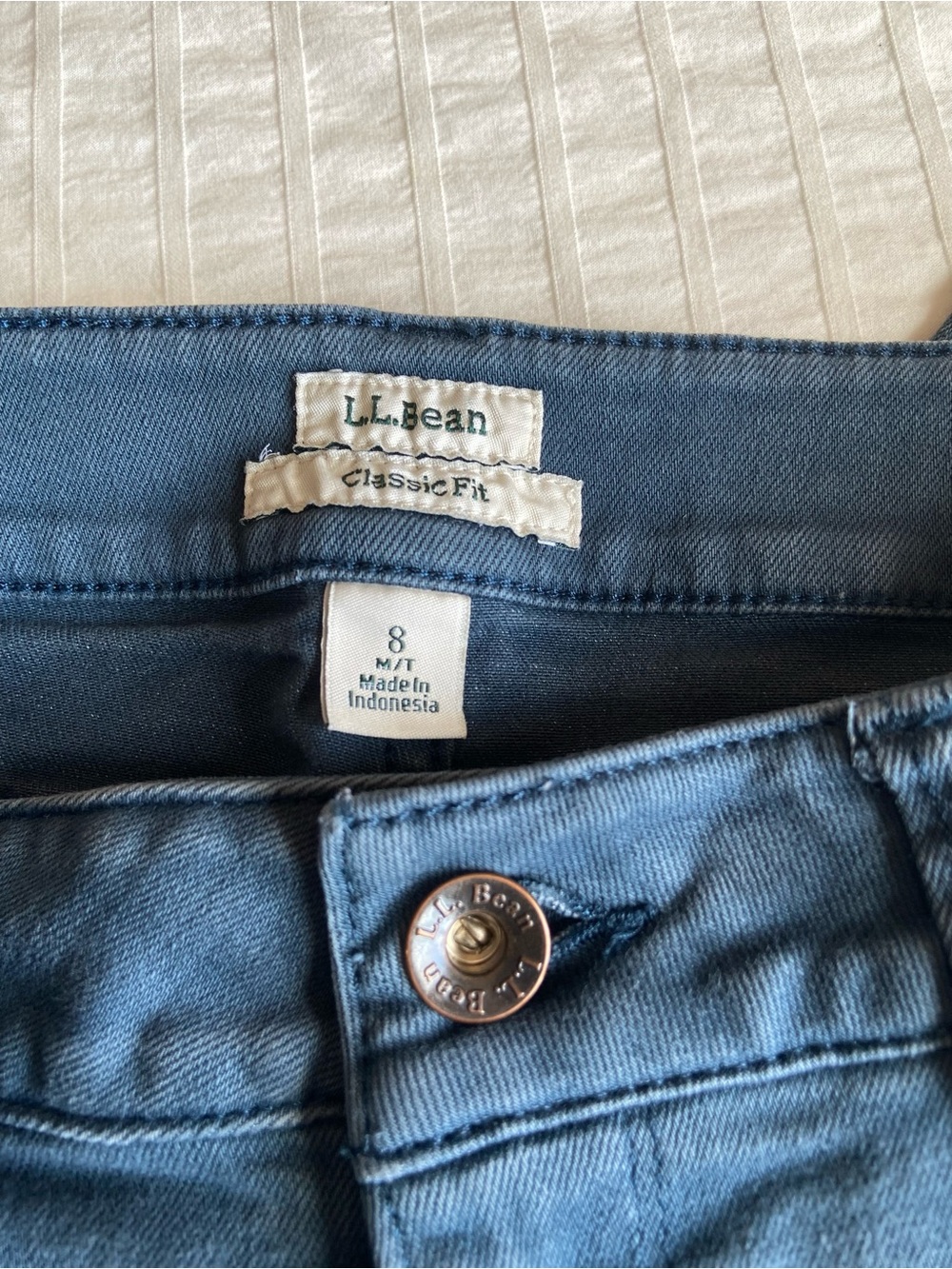 L.L.Bean Women's Classic Fit Jeans in Blue size 8